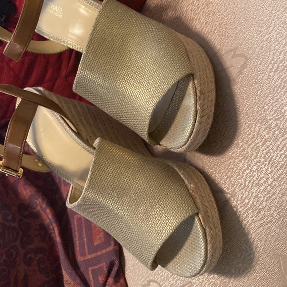 Metallic canvas wedges by Michael Kors! - Picture 6 of 10